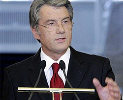 Ющенко променял ток-шоу Шустера на прямой эфир в Симферополе 