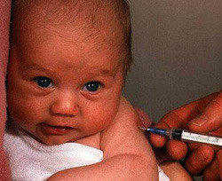 От иммунизации детей отказываются около трети родителей  