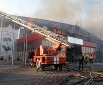 В Симферополе открыли пожароопасный супермаркет 
