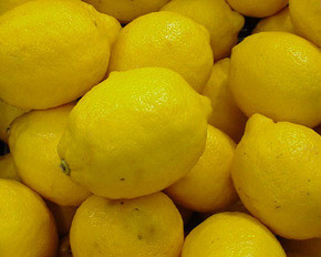 Предпринимателей, взвинтивших цены на лимоны, накажут на 10% годовой выручки. 