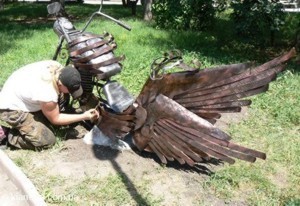 В Симферополе нашлись детали «угнанной» скульптуры-мотоцикла 