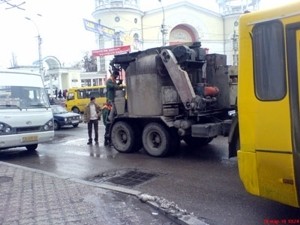 Приезд Януковича парализовал крымские дороги 