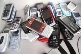 У жителя Ялты отобрали полтысячи мобилок 