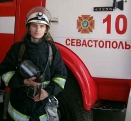 Севастопольский пожарный, возвращаясь с работы домой, спас женщину 