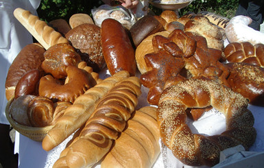 Крымский премьер не допустит подорожания хлеба 