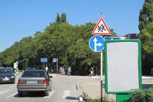 В Феодосии ситилайты закрывают обзор водителям