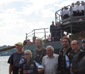 Российские байкеры пригласили экипаж крейсера «Москва» на тусовку