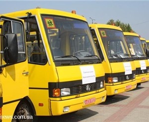 В Крыму сельских учеников будут возить на занятия 20 школьных автобусов