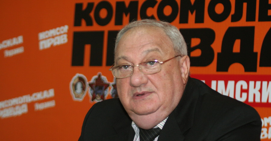 Александр ЛЕСОВ: К концу 2011 года вывезем все ядохимикаты из Крыма!