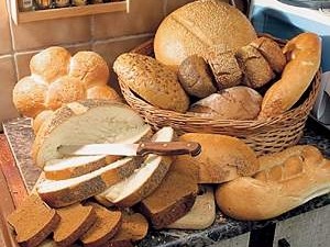 Крымский хлеб, мука, молоко и гречка - самые дорогие в стране 
