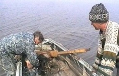 У берегов Крыма задержали браконьерский катер с рыбой