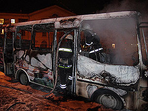 В Севастополе сгорел автобус
