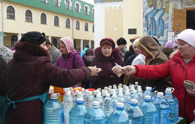 В Симферополе устроили крещенскую ярмарку 