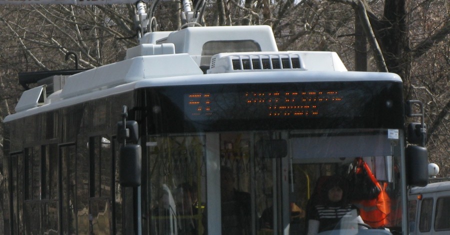 В Крыму водители боятся пересаживаться на новые троллейбусы