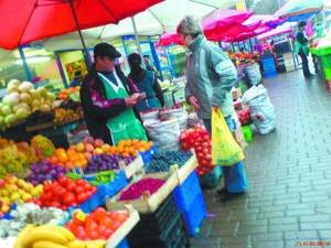 В Симферополе хотят снести два рынка