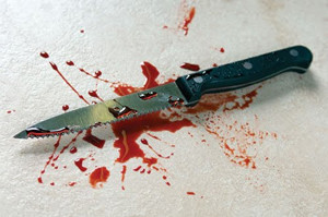 В Крыму 15-летняя школьница пырнула ножом в живот отца