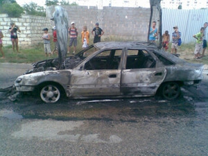 В Севастополе после ремонта  опять сгорело авто