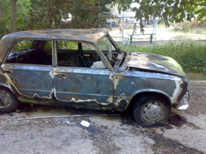 В Севастополе нашли еще два обгоревших авто