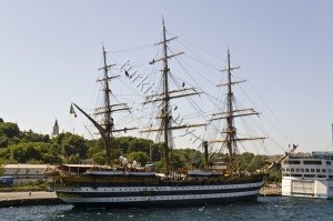 В Севастополь зайдет старейший итальянский корабль