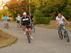 В Евпатории мэр поехал на работу на велосипеде