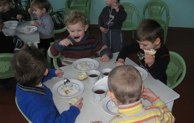 Крымских детсадовцев посадили на диету