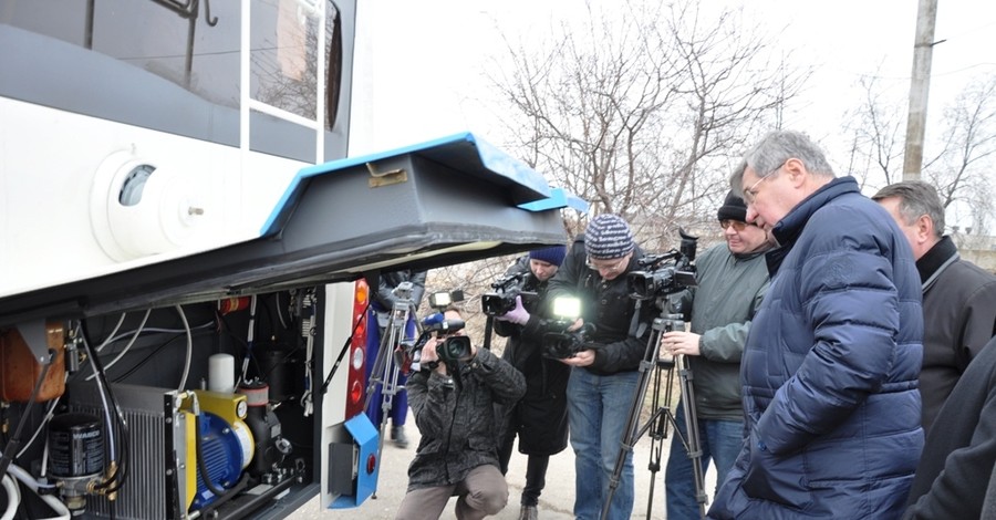 Севастополь получил от мэра Москвы первый из обещанных троллейбусов