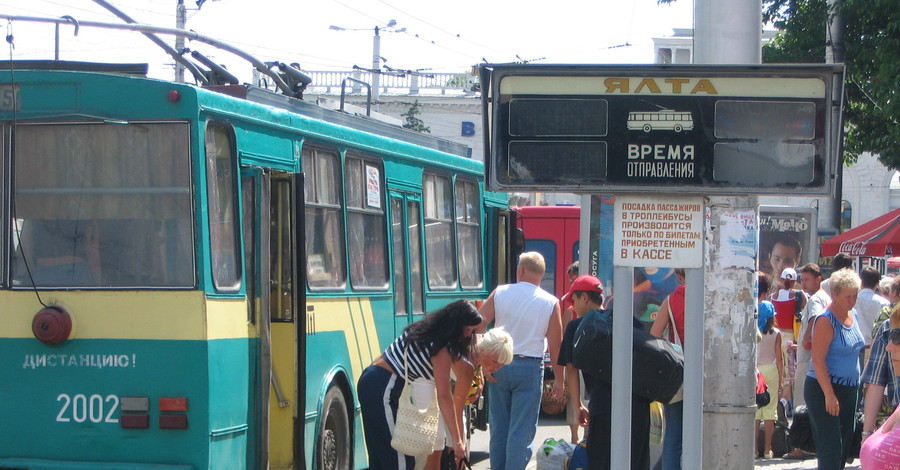 В ялтинских троллейбусах будут продавать билеты только оптом