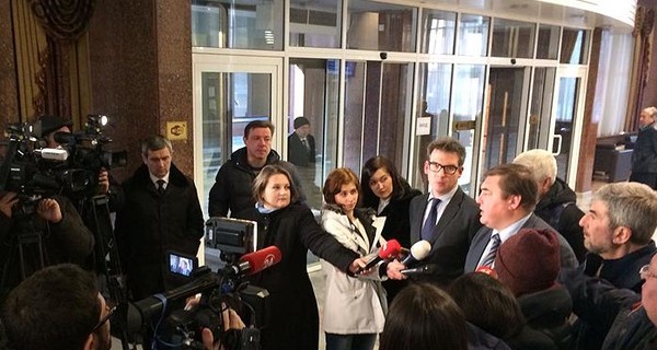 Адвокат напомнил, что Украина  – член совета Европы и Ефремов имеет право на справедливый суд