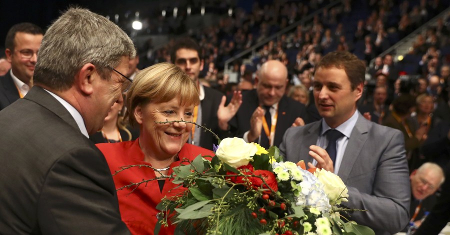 Меркель хочет запретить женщинам в Германии носить паранджу