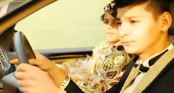 В Интернете обсуждают пышную свадьбу юных ромов в Мукачево