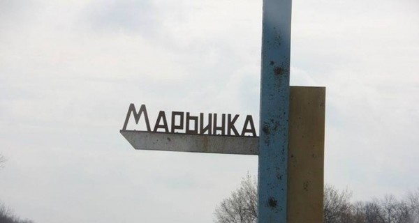 В Марьинке обстреляли жилой квартал: пострадала молодая девушка и пенсионер