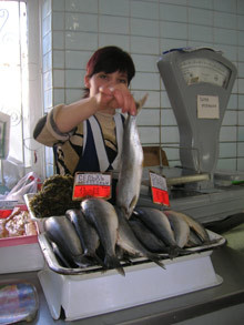 Крымчан травят рыбой 