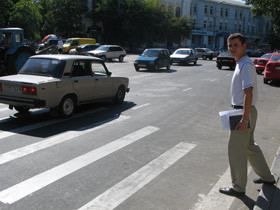 «Зебры» исчезают с крымских дорог 