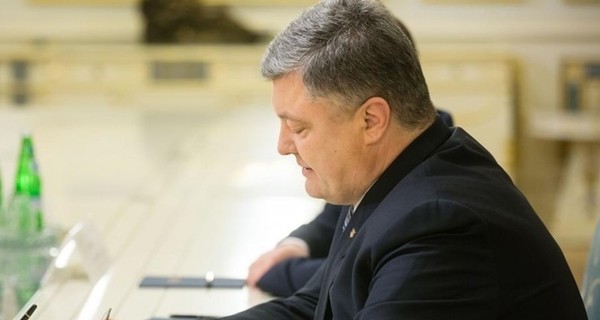 Петр Порошенко уволил послов ЮАР и Эстонии