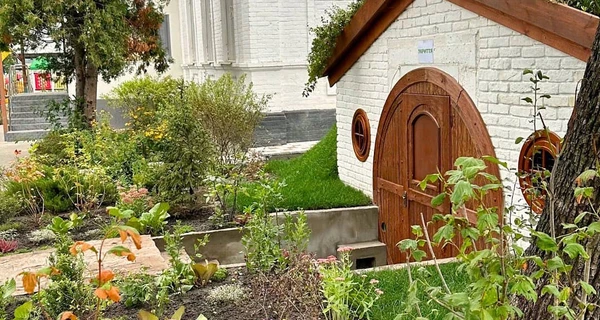 Домики эльфов и хоббитов: укрытия в школах и садах становятся все более креативными